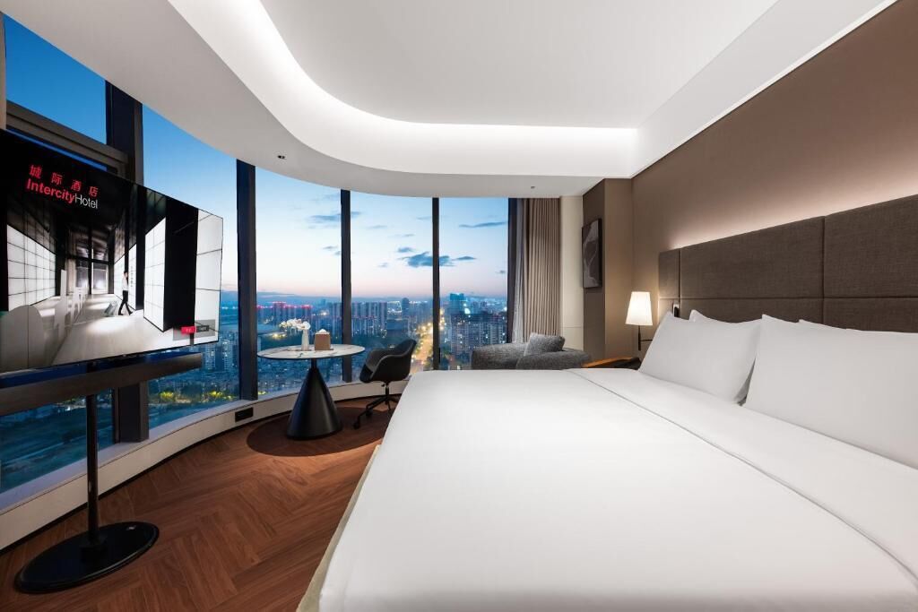Superior Double Room, City View | Iron/ironing board, free WiFi