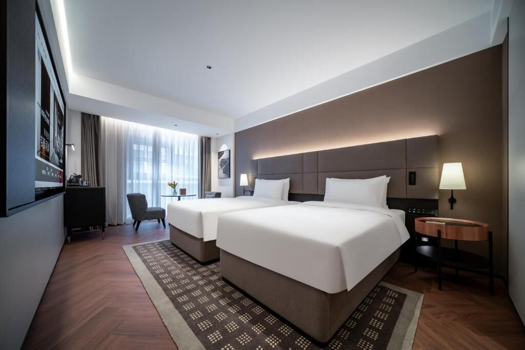 In-room safe, desk, soundproofing, iron/ironing board