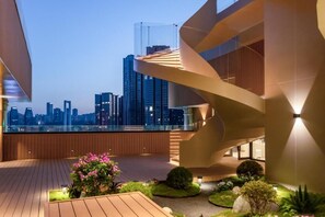 Property grounds - Chongqing Intercity Hotel Jiefangbei  (Chongqing)