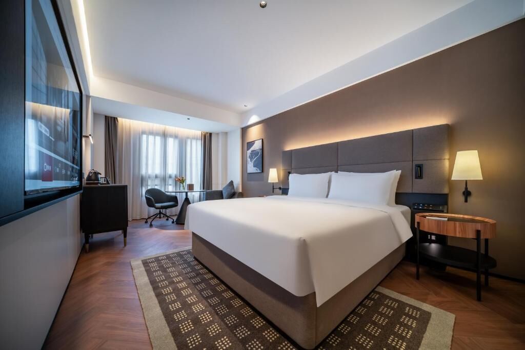 In-room safe, desk, soundproofing, iron/ironing board