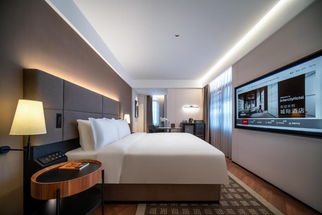 In-room safe, desk, soundproofing, iron/ironing board