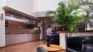 House | Lobby