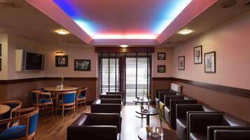House | Dining