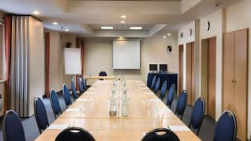 House | Meeting facility