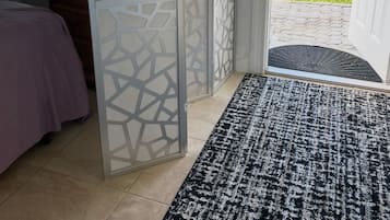 1 chambre, bureau, accès au Wi-Fi (inclus), literie fournie
