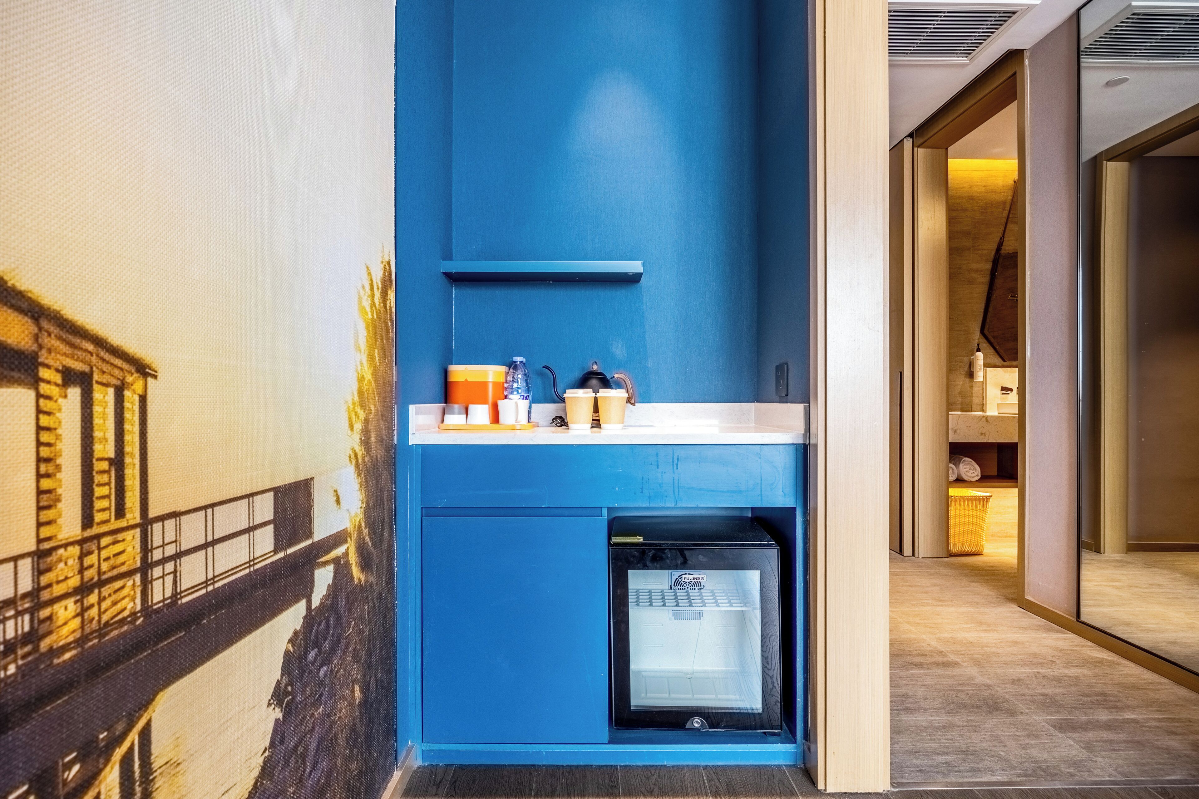 Basic Twin Room, City View | Interior