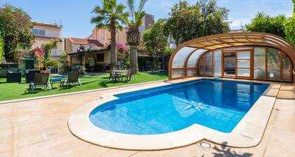 Excellent emplacement, piscine privée et parking