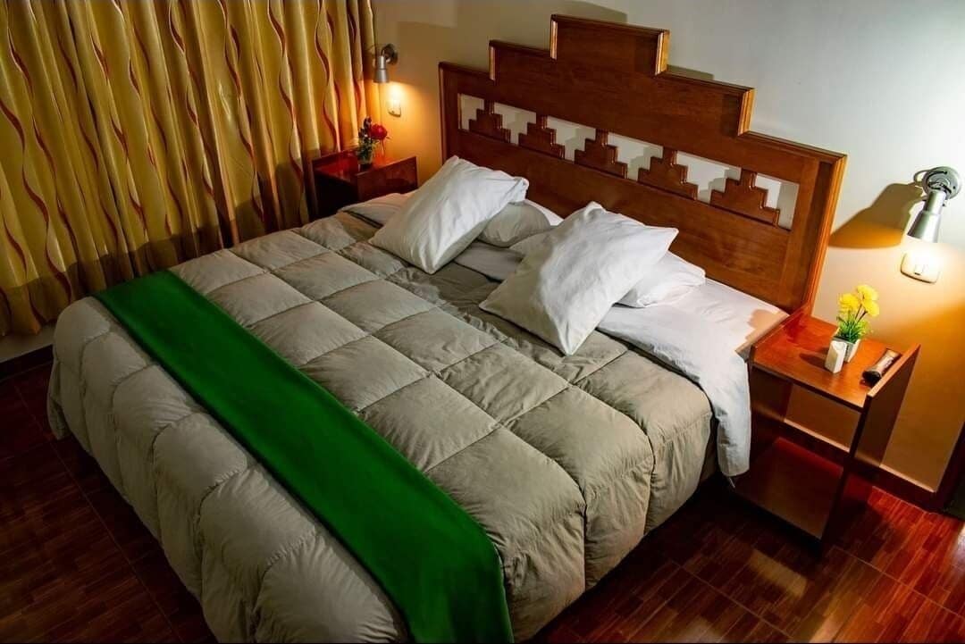 Classic Room | Desk, laptop workspace, free WiFi