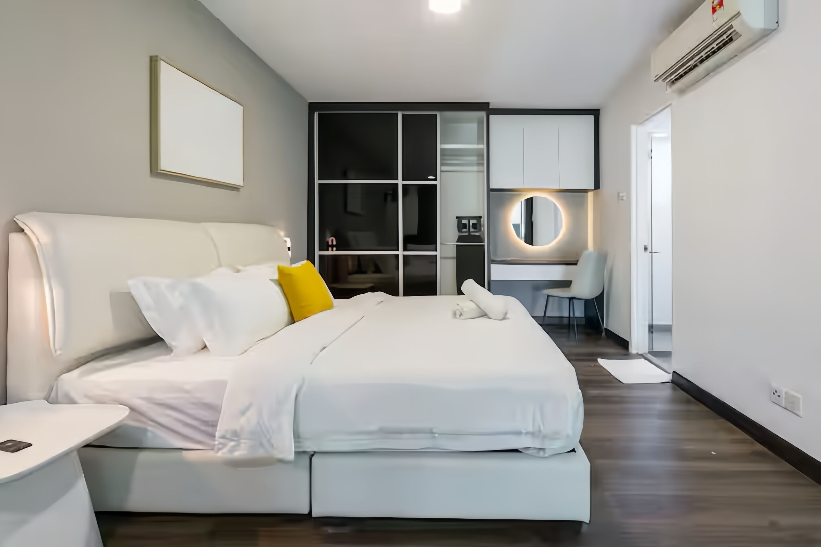 City Apartment | Iron/ironing board, free WiFi