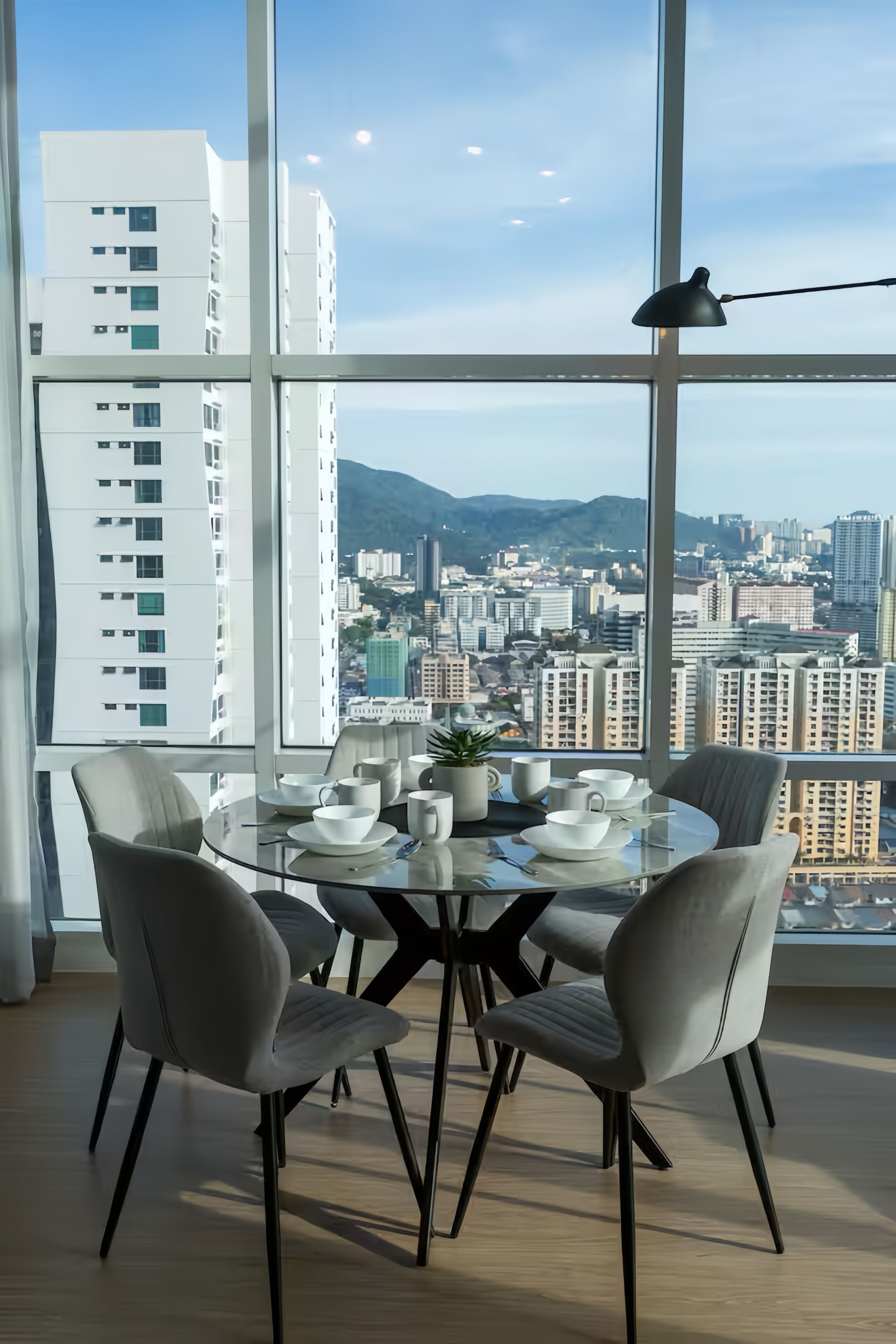 都會公寓 | 房內用餐