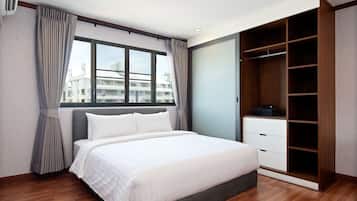 The Crown Residence | 办公桌、遮光窗帘、熨斗/熨衣板、免费 WiFi