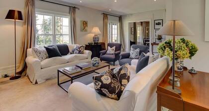Highfield Estate | Georgian Farmhouse with Coronet Peak & Remarkables Views
