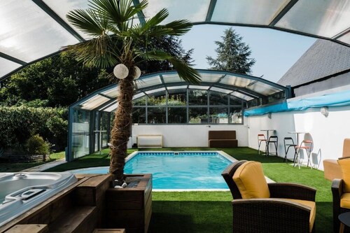 Offre Été : Domaine d'Exception avec Piscine Privée Chauffée & Grand Parc