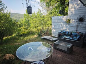 Outdoor dining - Vrbo Property (Artigues)