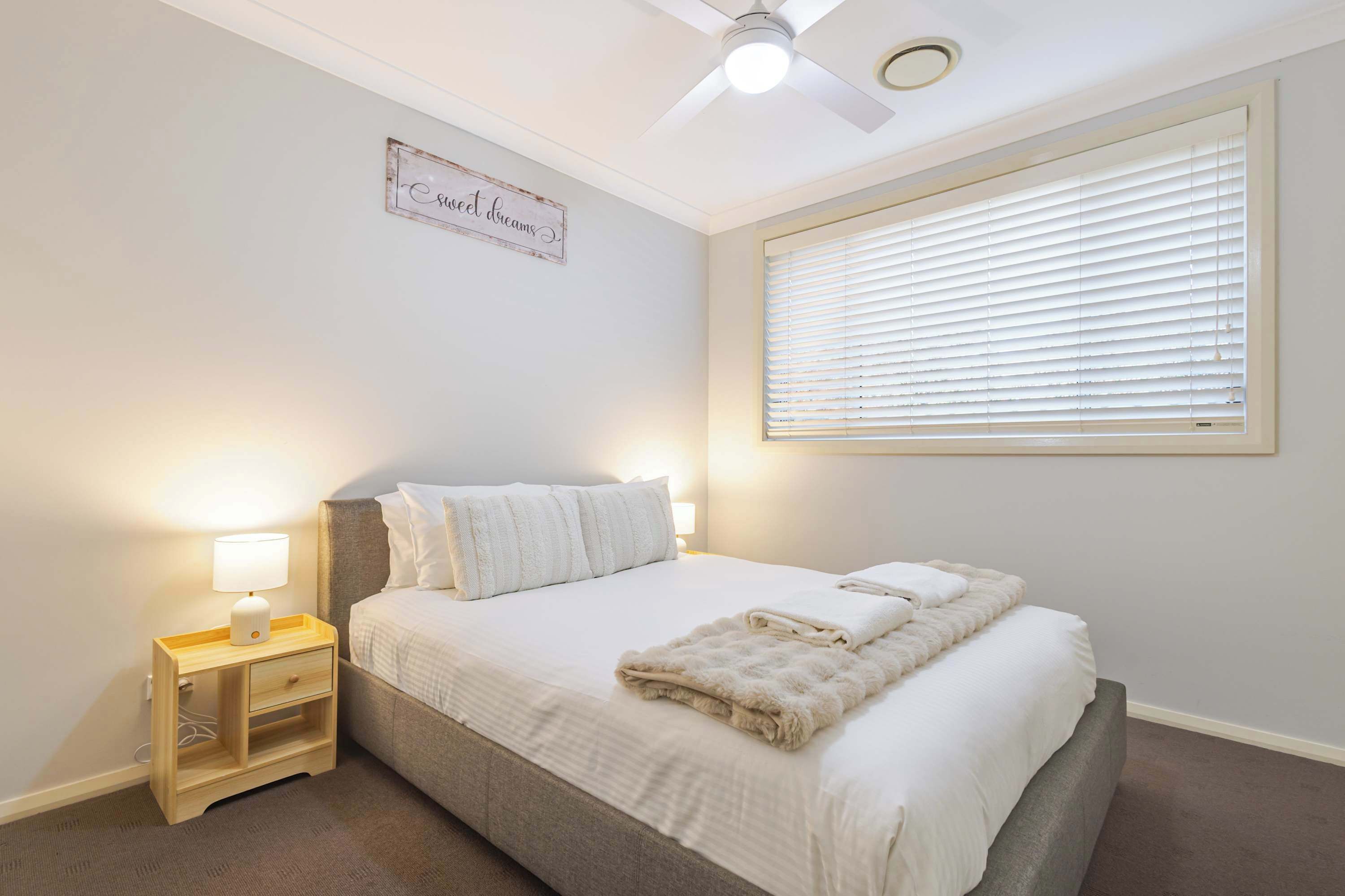 4 bedrooms, desk, iron/ironing board, travel cot