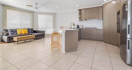 Wheelers House, Family Entertainer