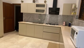 Fridge, oven