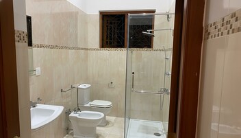 Deluxe Double Room, Garden View | Bathroom | Shower, free toiletries, hair dryer, towels