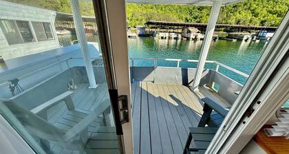 Houseboat Docked on Norris Lake!