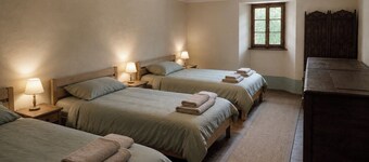 La Grande Maison Du Queiras - in the heart of Ville-vieille *Special group offer