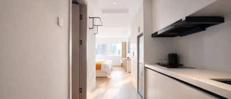 Comfort Condo, 2 Queen Beds, City View