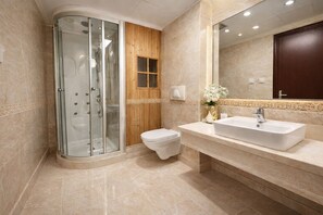 Comfort Suite, Multiple Beds, City View | Bathroom | Hair dryer, slippers, towels, soap - New Golden Mountain Apartments (Beijing)