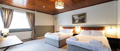 9 bedrooms, iron/ironing board, bed sheets