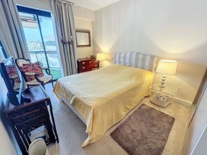 Room - Luxury 1 bedroom  Jardin Croisette 265 by Interhome (Cannes)