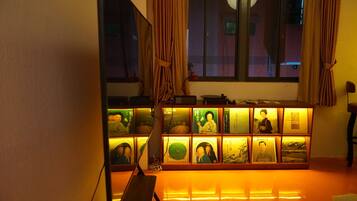 Superior Room, City View | Interior