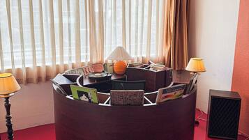 Standard Room, City View | Interior