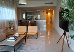 TV - Seaside 2BR Escape in Al Reem (Abu Dhabi)