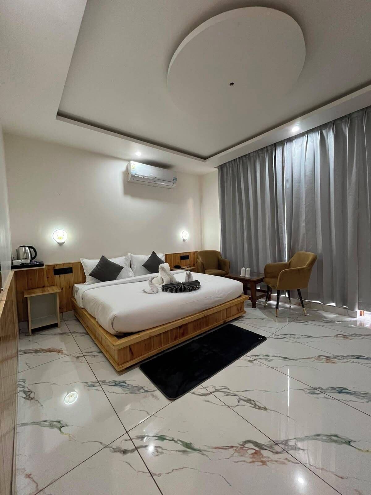 Family Quadruple Room, Mountain View | Free WiFi, bed sheets