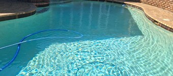 Charming Retreat with Shared Pool in eThekwini Municipality