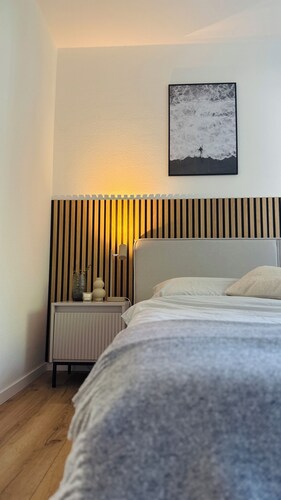 Newly renovated: Stylish, quiet apartment with garden - in the town center & close to the beach