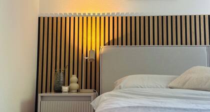 Newly renovated: Stylish, quiet apartment with garden - in the town center & close to the beach