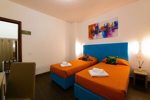 Chambre Double ou avec lits jumeaux, vue ville | Spa