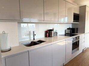 Fridge, microwave, oven, stovetop - One bedroom Flat with Balcony Views in Birmingham (Birmingham)