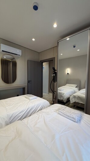 Iron/ironing board, Internet, wheelchair access - 305 tara-JRE Jabal Al Lweibdeh with stunning view (Amman)