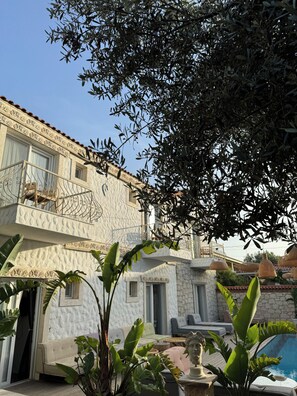 Ngoại thất