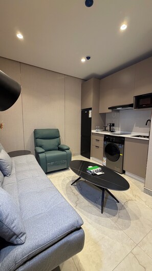 TV - 306 tara-JRE 2bedroom at Jabal Al Lweibdeh (Amman)