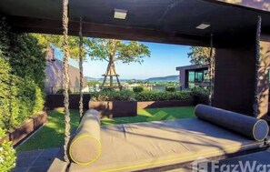 Terrace/patio - Bright Corner Condo - Rooftop Pool with Sea Views (Chalong)