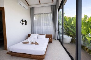 Iron/ironing board, Internet, bed sheets, wheelchair access - Luxurious 4BR Villa With Pool Gym Sauna Workspace (Rawai)