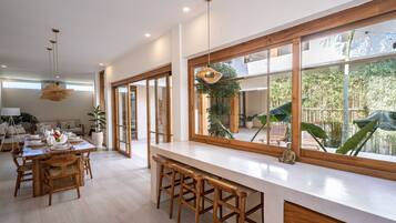 Villa, 3 Bedrooms, Private Pool, Pool View | Dining