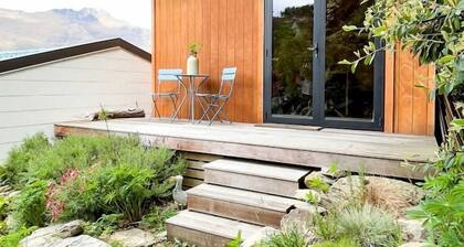 Spacious Suite Rental for Weekend Getaways on the South Island
