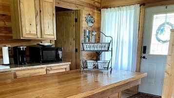 Coffee/tea maker, fridge, microwave, toaster