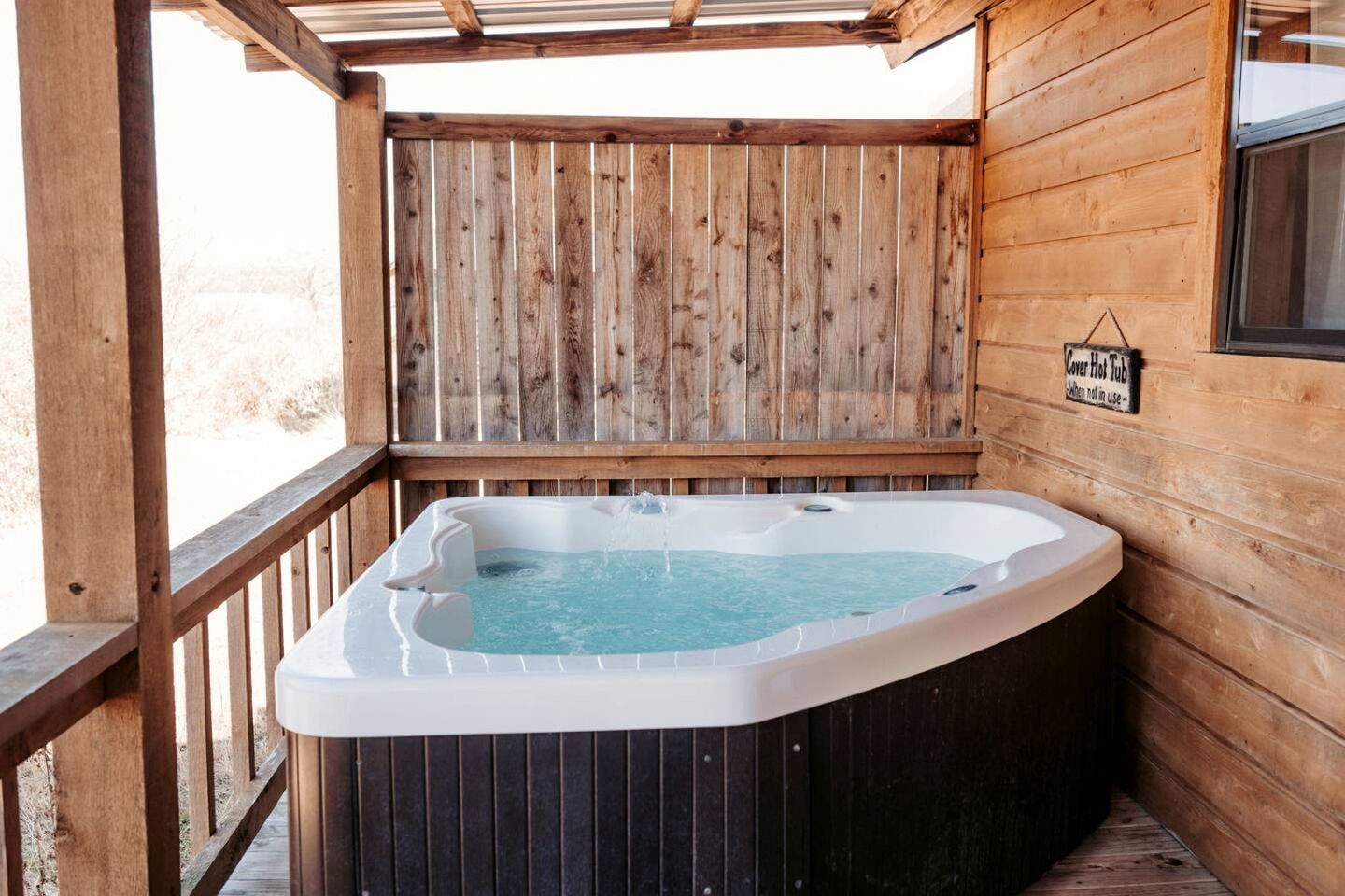 Outdoor spa tub