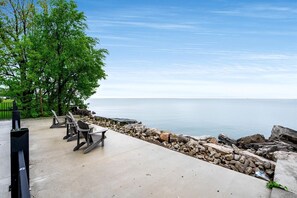 Terrace/patio - Sophisticated Shoreline Retreat with Sunset Patio & Poolside Lounging in Ontario, Canada (Leamington)