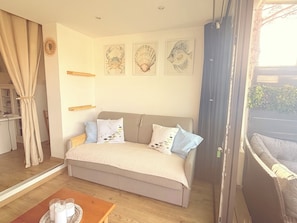 Smart TV - Studio with terrace, marina, and pool in Port Cogolin (Cogolin)