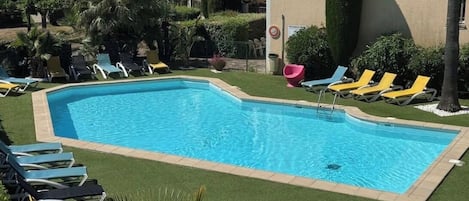 Alberca al aire libre