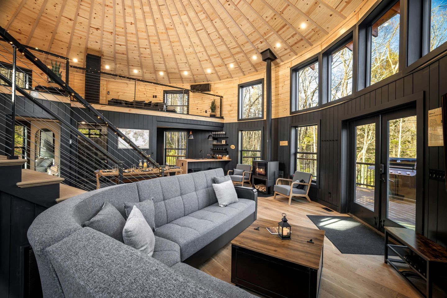 Spectacular Yurt With Breathtaking Outdoor And Indoor Spaces In Vermont - Vermont